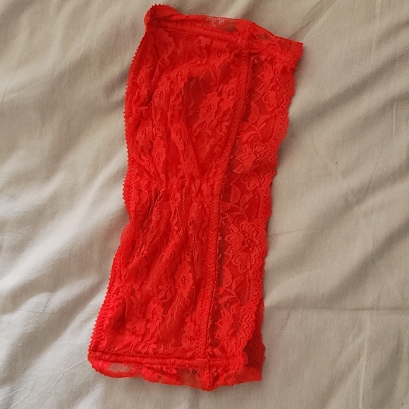 Red Lace Badeau Size Large - Picture 1 of 2